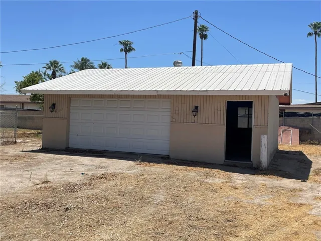 197 N Date Road, Blythe, California 92225