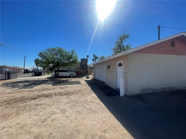 197 N Date Road, Blythe, California 92225