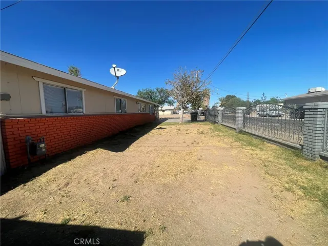 197 N Date Road, Blythe, California 92225