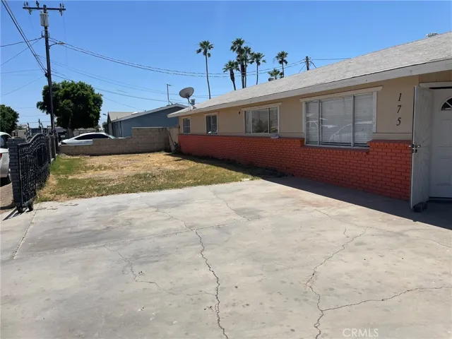 197 N Date Road, Blythe, California 92225