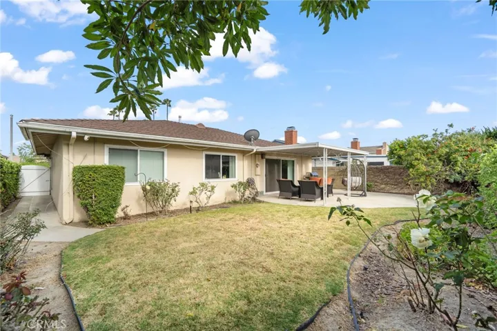 3501 Claremore Avenue, Long Beach, California 90808