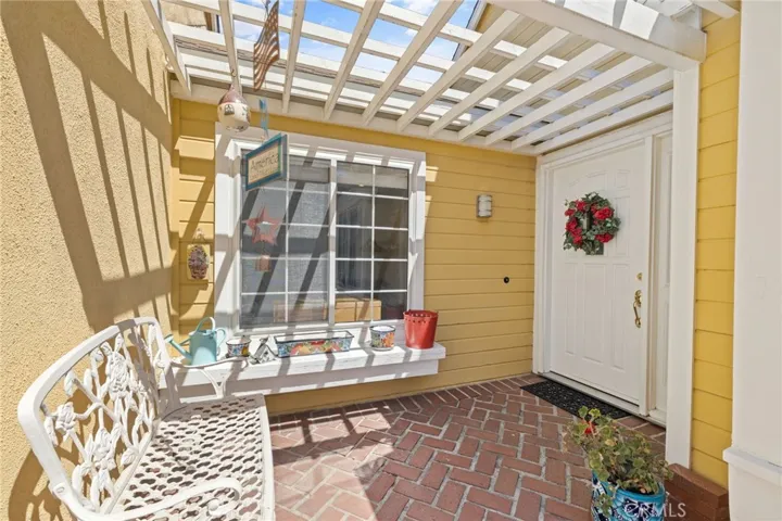21092 Cedar Lane, Mission Viejo, California 92691