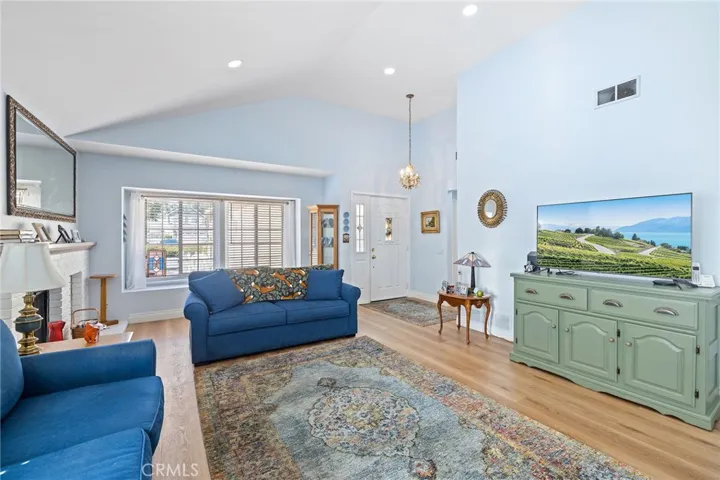 21092 Cedar Lane, Mission Viejo, California 92691