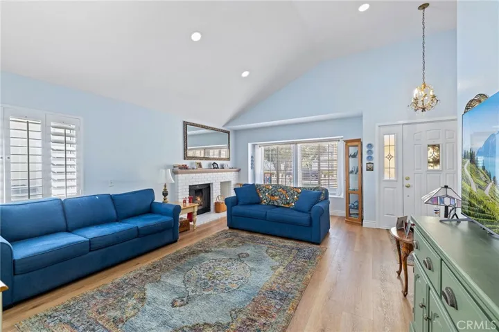 21092 Cedar Lane, Mission Viejo, California 92691