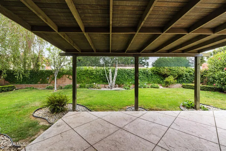 Fred Patio 1