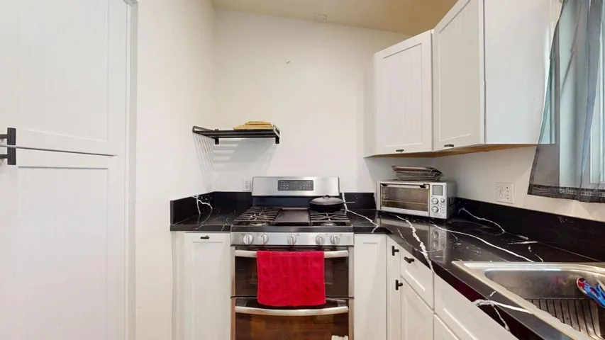 74361-Erin-St-Palm-Desert-CA-92260-05262