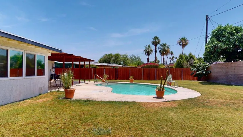 74361-Erin-St-Palm-Desert-CA-92260-05262