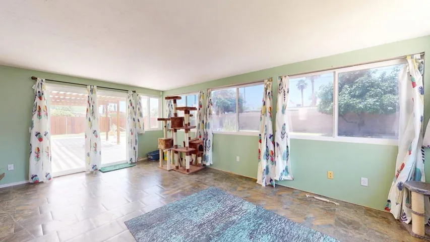74361-Erin-St-Palm-Desert-CA-92260-05262