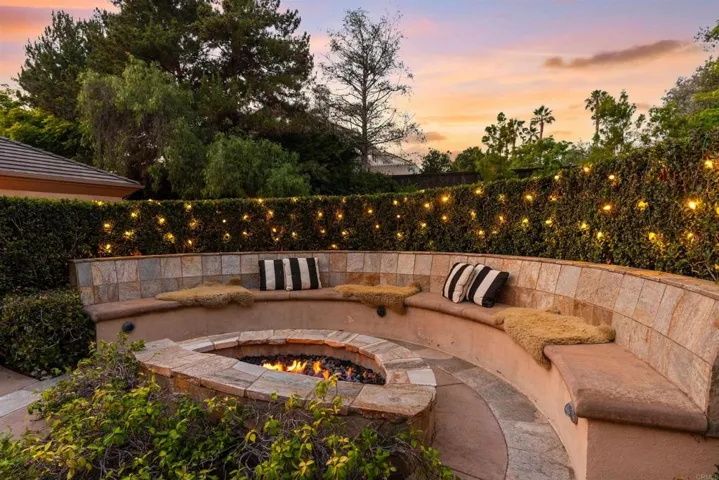 7912 Corte Penca, Carlsbad, California 92009