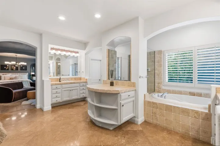 7912 Corte Penca, Carlsbad, California 92009
