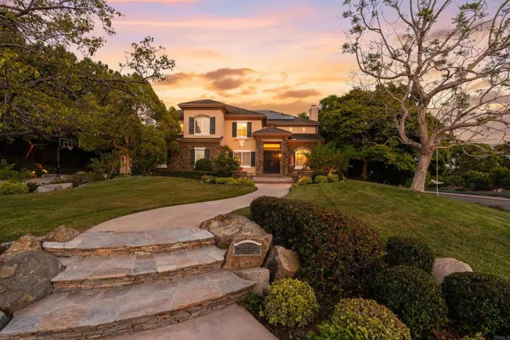 7912 Corte Penca, Carlsbad, California 92009