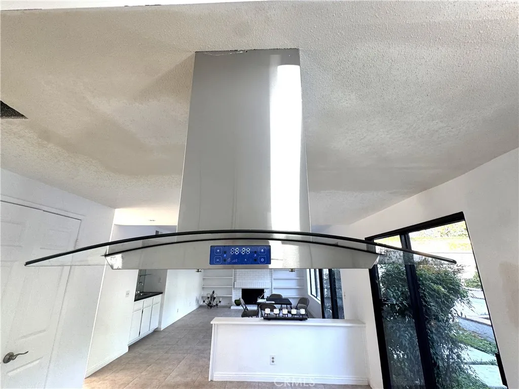 Brand new vent hood installed 8/28 Brand new vent hood installed 8/28