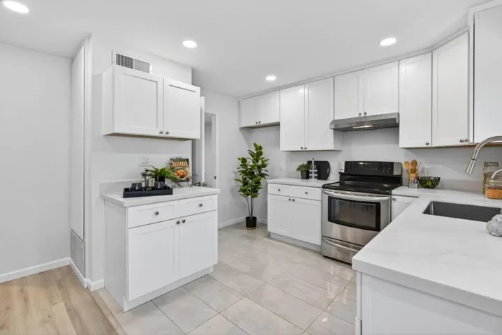 2215 Warfield Way D, San Jose, California 95122