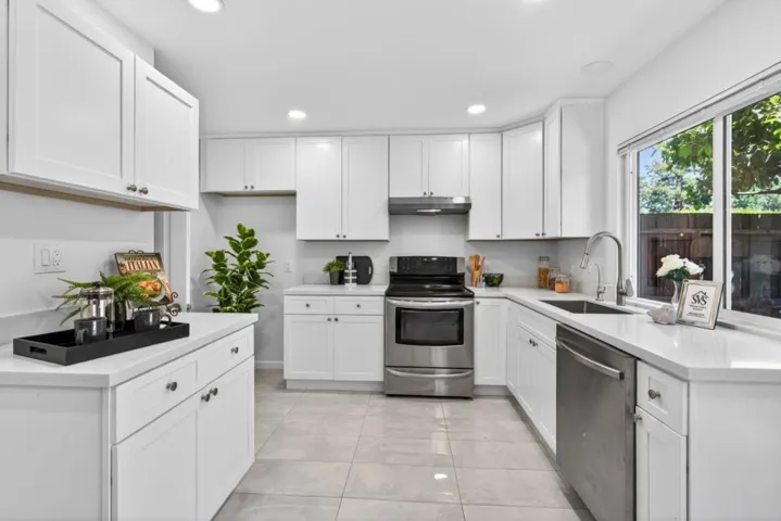2215 Warfield Way D, San Jose, California 95122