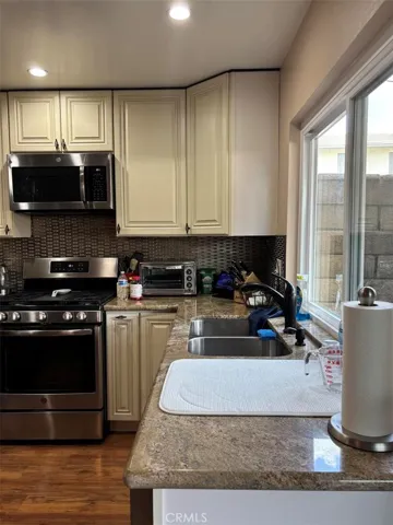 1166 N Barston, Covina, California 91724