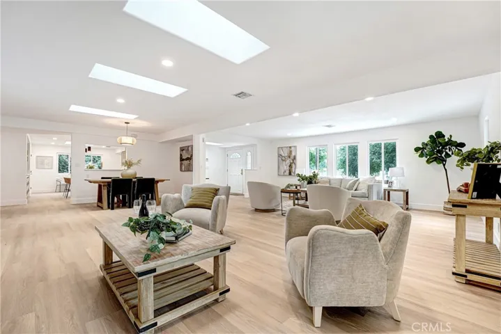 22323 Miranda Street, Woodland Hills, California 91367