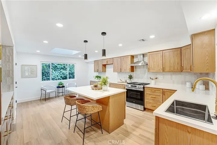 22323 Miranda Street, Woodland Hills, California 91367