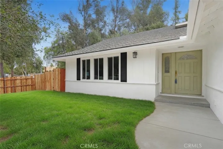 22323 Miranda Street, Woodland Hills, California 91367