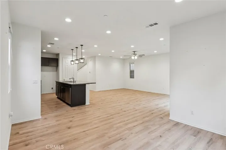 5313 Teramo, Fontana, California 92336
