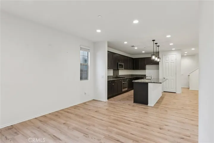 5313 Teramo, Fontana, California 92336