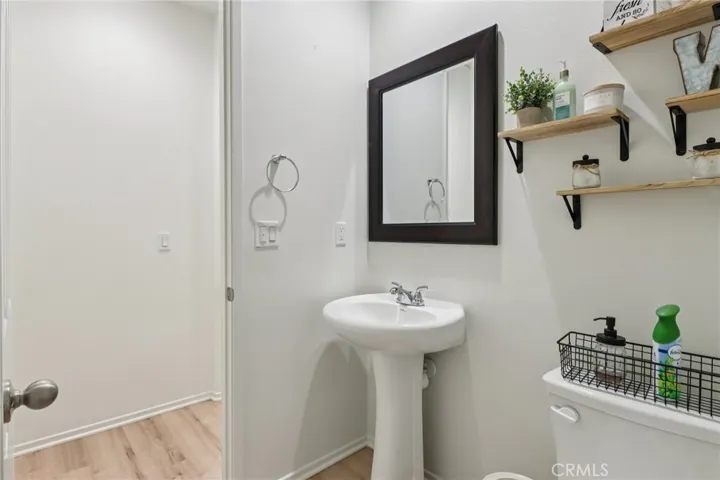 5313 Teramo, Fontana, California 92336
