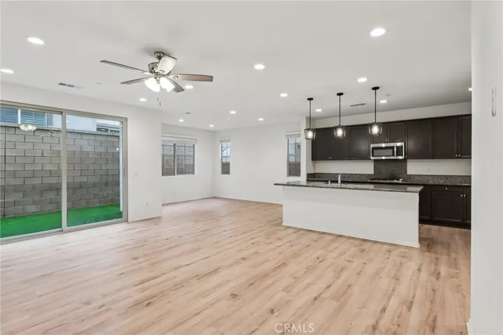 5313 Teramo, Fontana, California 92336