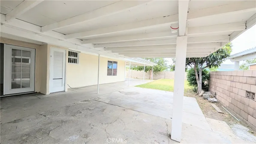 357 W Woodcrest St., Rialto, California 92376