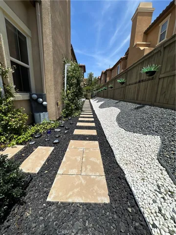 8559 Old Stonefield, San Diego, California 92127