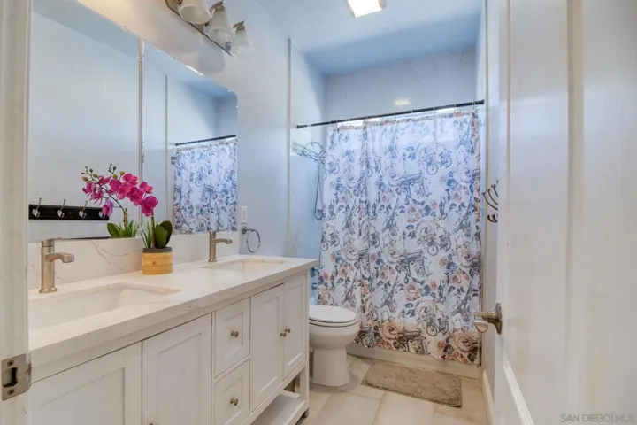 2376 Shire Way, Oakdale, California 95361