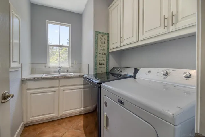 2376 Shire Way, Oakdale, California 95361