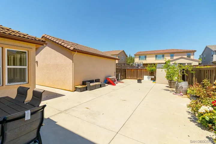 2376 Shire Way, Oakdale, California 95361