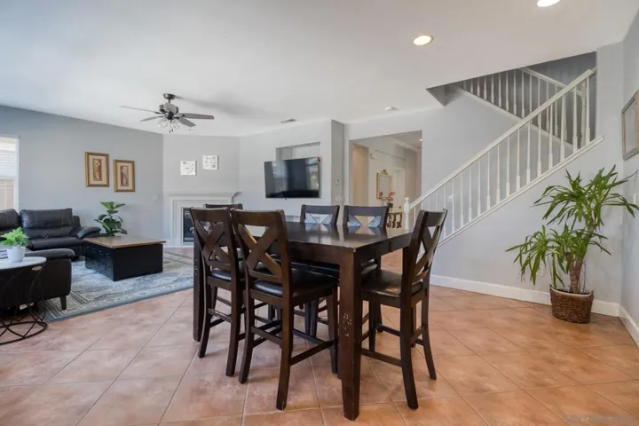 2376 Shire Way, Oakdale, California 95361