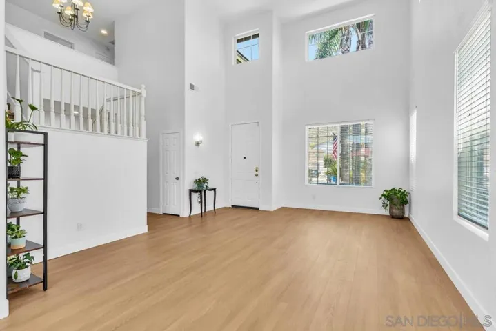 10836 Stoney Creek Ct., Santee, California 92071