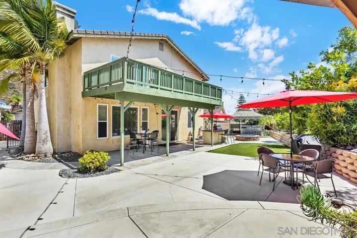 10836 Stoney Creek Ct., Santee, California 92071