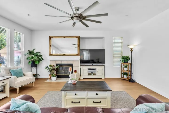 10836 Stoney Creek Ct., Santee, California 92071