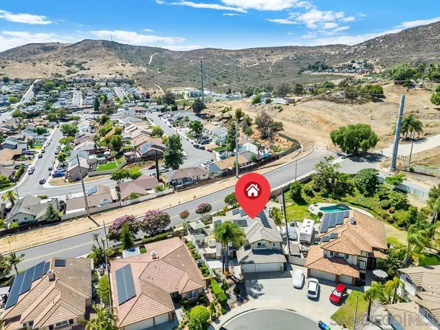 10836 Stoney Creek Ct., Santee, California 92071