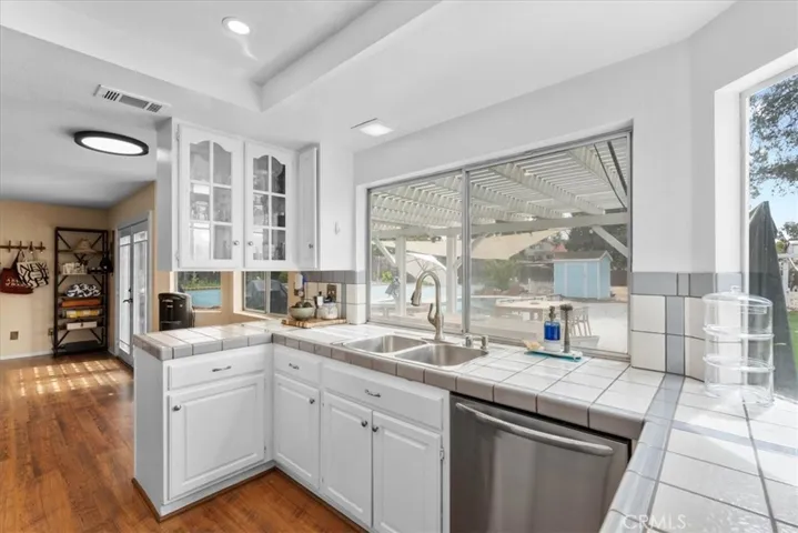 kitchen side view