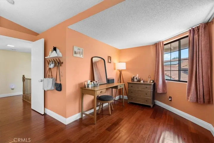 Primary suite flex space