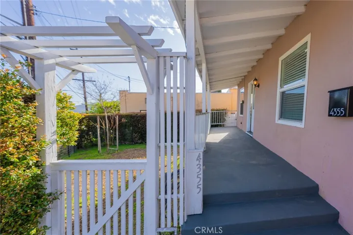 4355 Pennsylvania, La Crescenta, California 91214