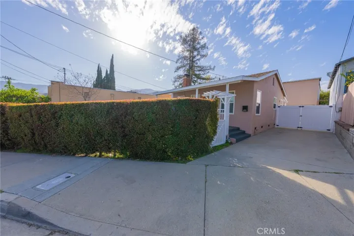 4355 Pennsylvania, La Crescenta, California 91214