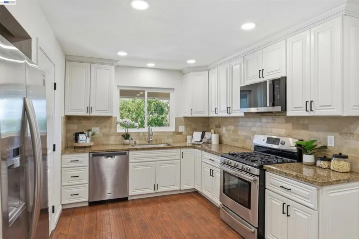 1401 Monterey Dr, Antioch, California 94509