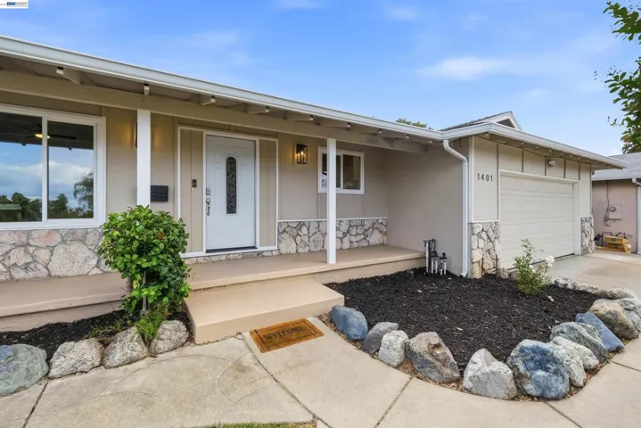 1401 Monterey Dr, Antioch, California 94509