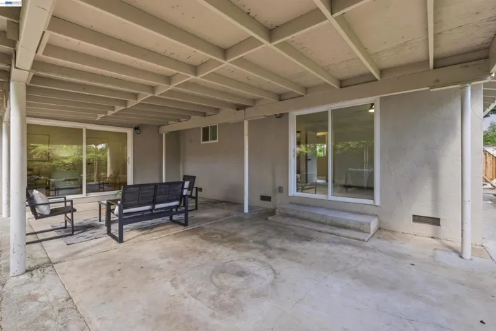 1401 Monterey Dr, Antioch, California 94509