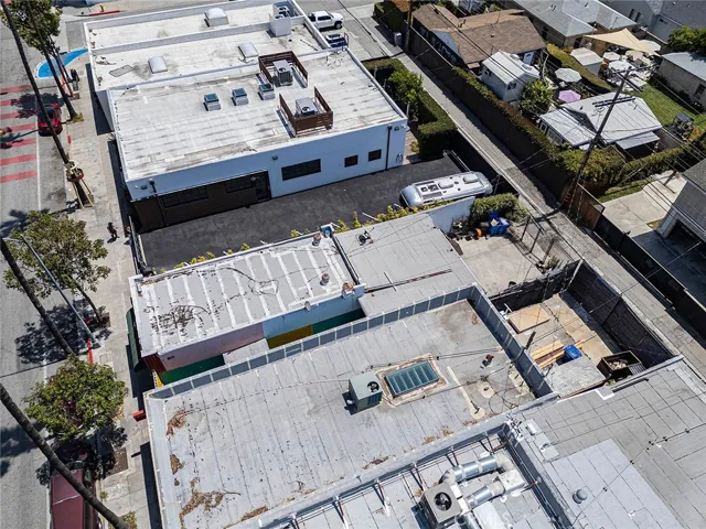 8554 Washington, Culver City, California 90232