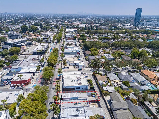 8554 Washington, Culver City, California 90232