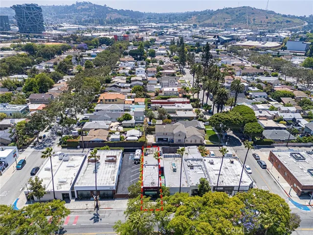 8554 Washington, Culver City, California 90232