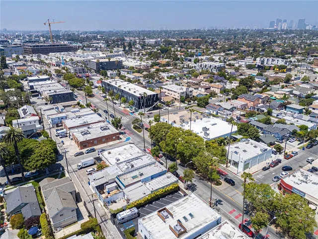 8554 Washington, Culver City, California 90232