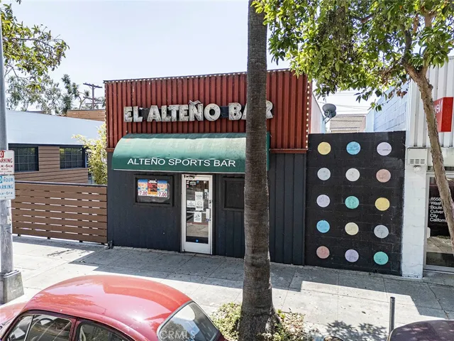 8554 Washington, Culver City, California 90232