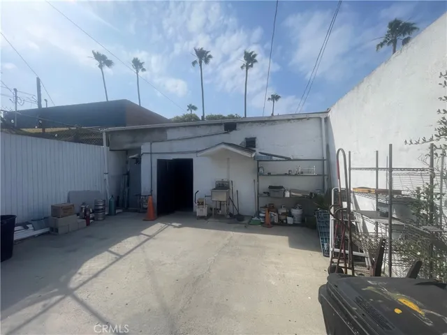 8554 Washington, Culver City, California 90232
