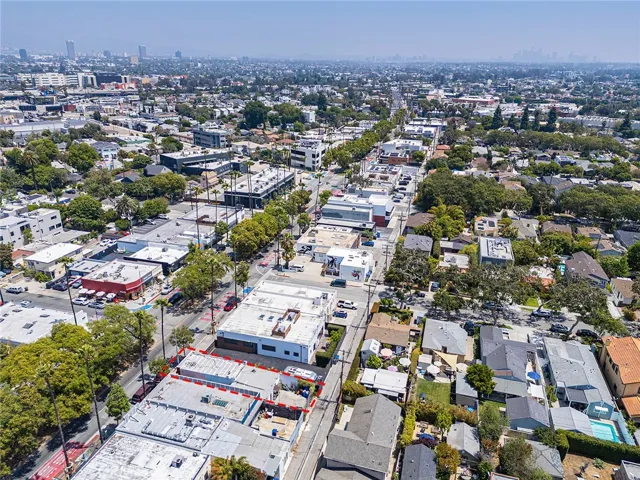 8554 Washington, Culver City, California 90232